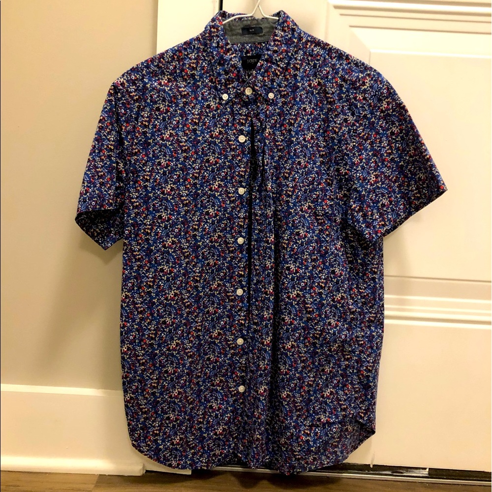 Short sleeve patterned button down, slim fit